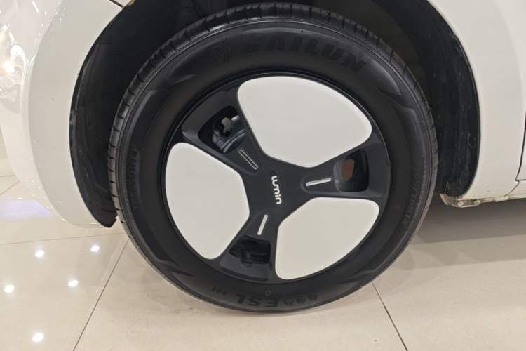 Used CHANGAN NEVO Lumin 2022 210km Sweet Edition Left Front Wheel Hub