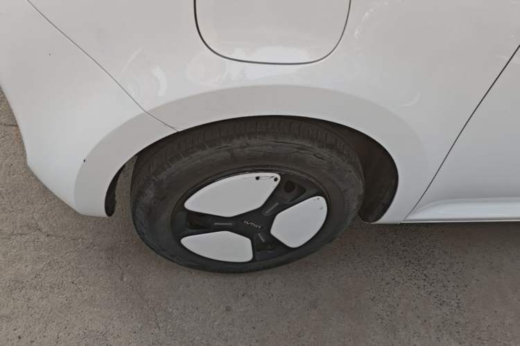 Used CHANGAN NEVO Lumin 2022 210km Sweet Edition Left Front Wheel Hub