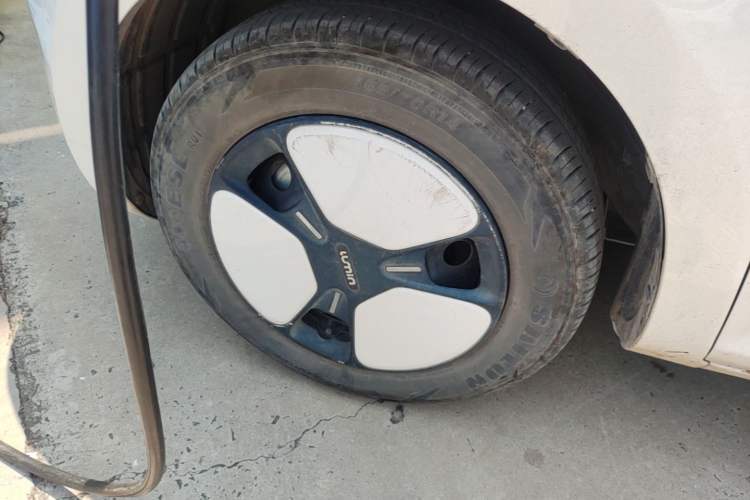 Used CHANGAN NEVO Lumin 2022 155 km – Refreshingly Sweet Edition Left Front Wheel Hub