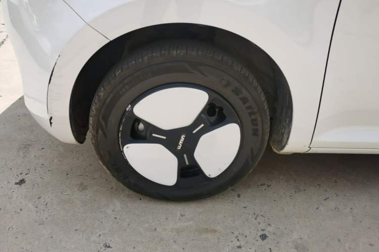 Used CHANGAN NEVO Lumin 2022 155 km – Refreshingly Sweet Edition Left Front Wheel Hub