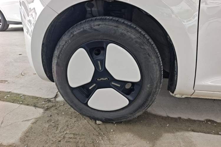 Used CHANGAN NEVO Lumin 2022 210km Sweet Edition Left Front Wheel Hub