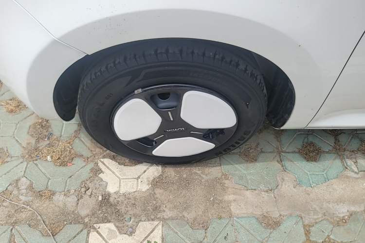 Used CHANGAN NEVO Lumin 2022 210km Sweet Edition Left Front Wheel Hub