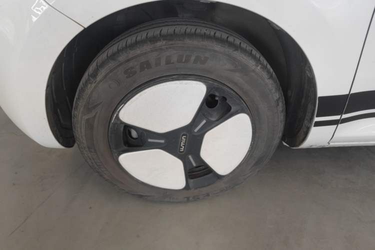 Used CHANGAN NEVO Lumin 2022 210km Sweet Edition Left Front Wheel Hub