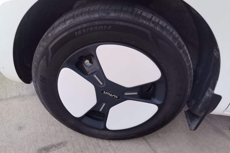 Used CHANGAN NEVO Lumin 2022 301km Honey-Sweet Version Left Front Wheel Hub