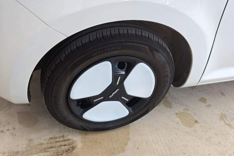 Used CHANGAN NEVO Lumin 2022 155 km – Refreshingly Sweet Edition Left Front Wheel Hub