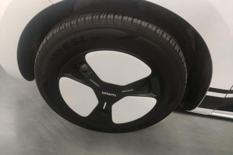 Used CHANGAN NEVO Lumin 2022 210km Sweet Edition Left Front Wheel Hub