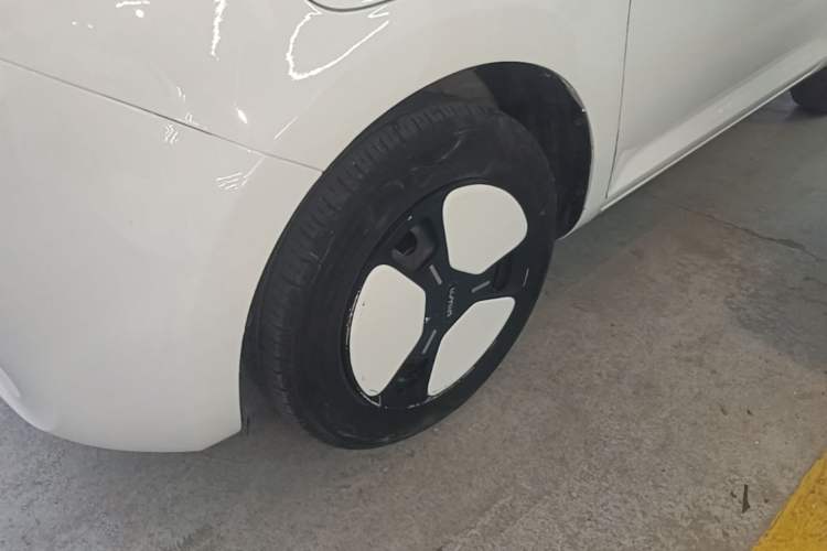 Used CHANGAN NEVO Lumin 2022 210km Sweet Edition Left Front Wheel Hub