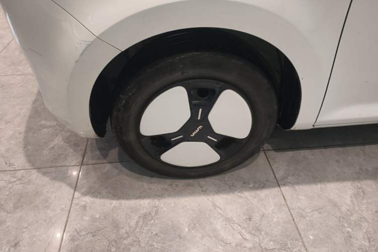 Used CHANGAN NEVO Lumin 2022 210km Sweet Edition Left Front Wheel Hub