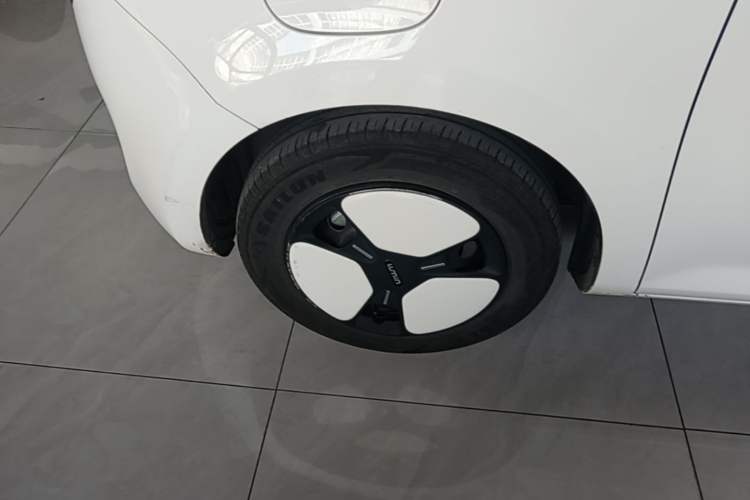Used CHANGAN NEVO Lumin 2022 210km Sweet Edition Left Front Wheel Hub