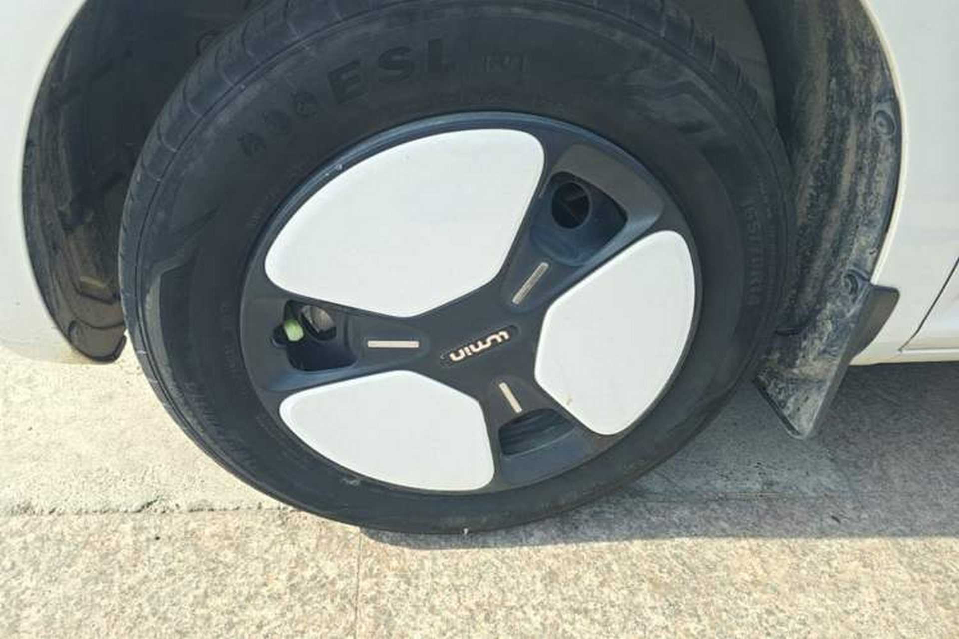 Used CHANGAN NEVO Lumin 2022 210km Sweet Edition Left Front Wheel Hub