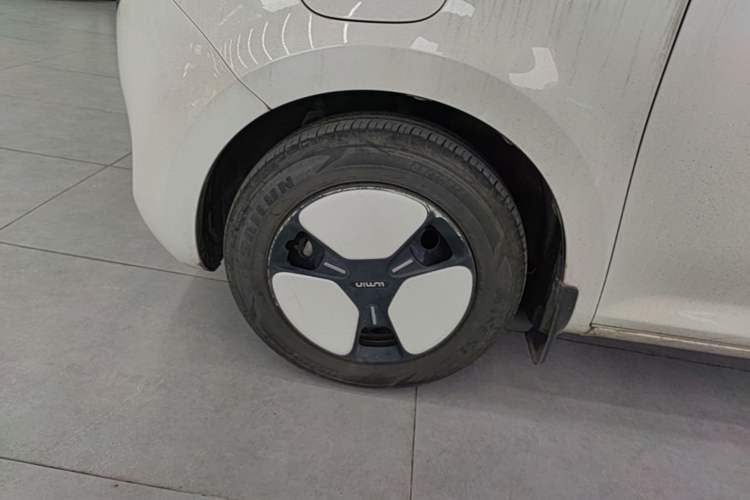 Used CHANGAN NEVO Lumin 2022 210km Sweet Edition Left Front Wheel Hub