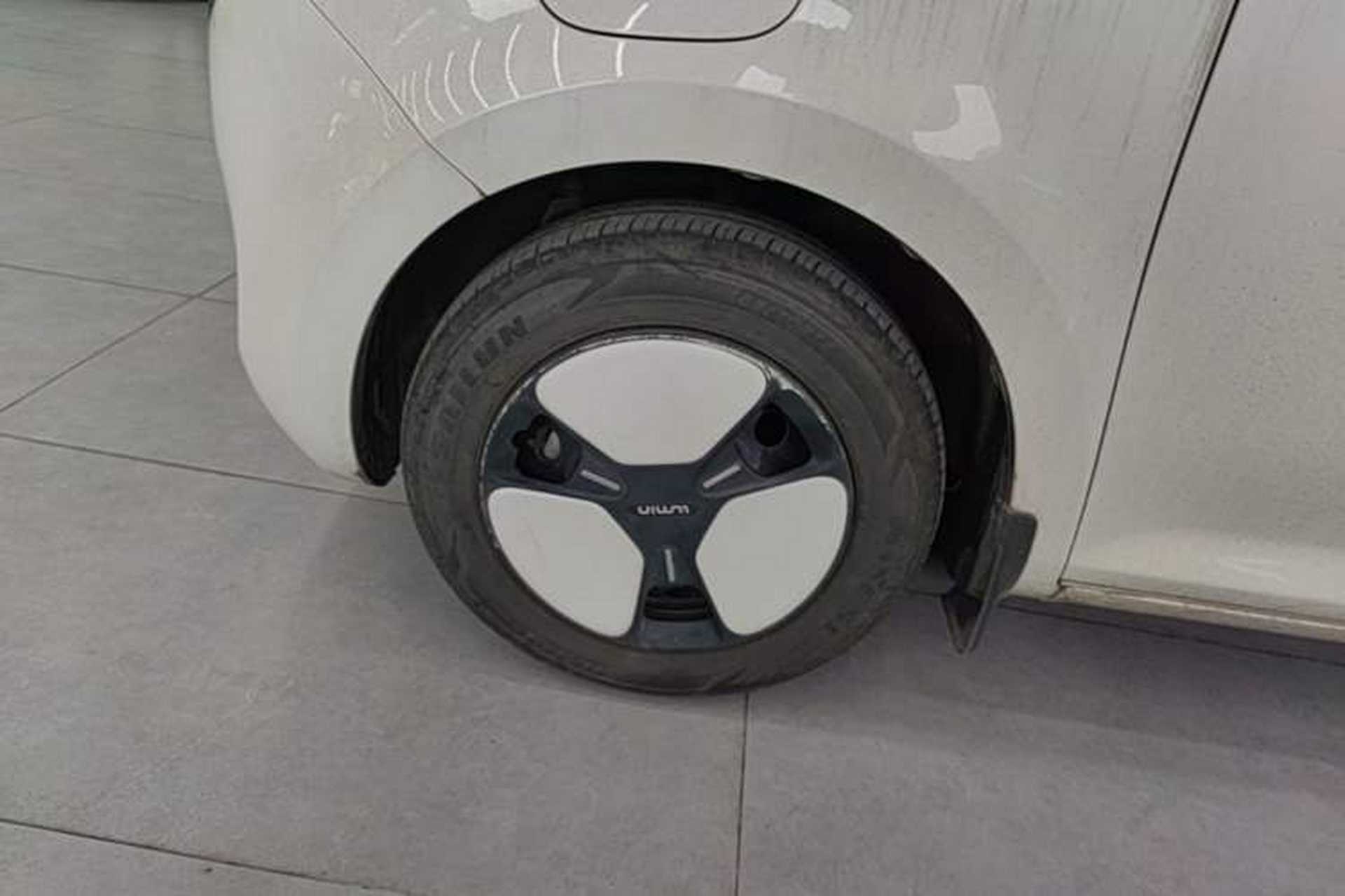 Used CHANGAN NEVO Lumin 2022 210km Sweet Edition Left Front Wheel Hub