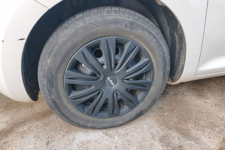 Used CHANGAN NEVO Lumin 2022 210km Sweet Edition Left Front Wheel Hub