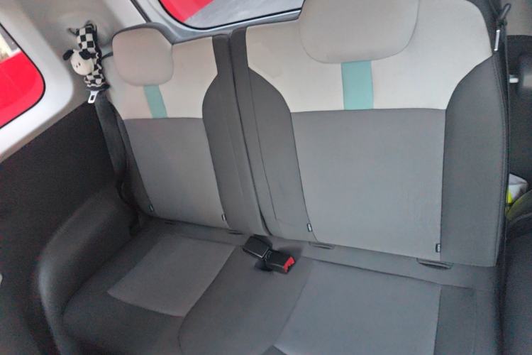 Used CHANGAN NEVO Lumin 2022 155 km – Refreshingly Sweet Edition Left Rear Seat