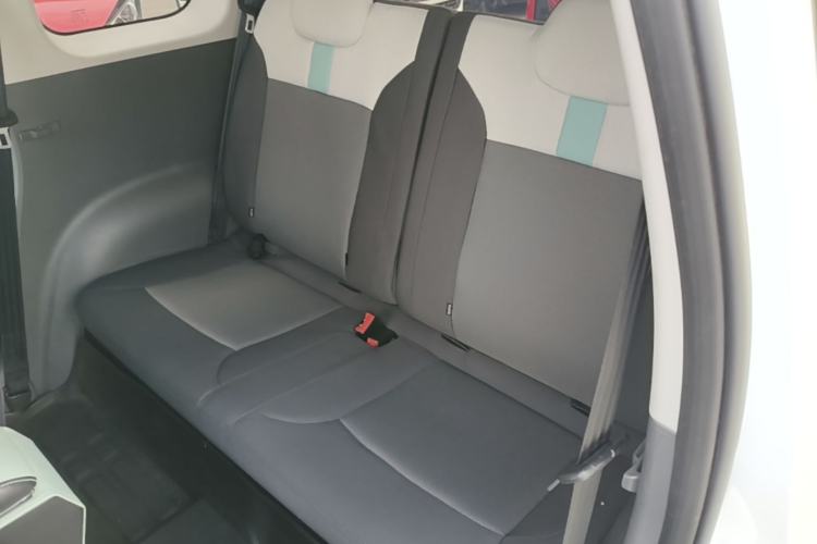 Used CHANGAN NEVO Lumin 2022 155 km – Refreshingly Sweet Edition Left Rear Seat