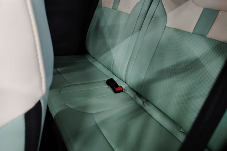Used CHANGAN NEVO Lumin 2022 155 km – Refreshingly Sweet Edition Left Rear Seat