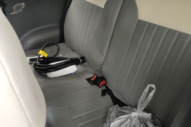 Used CHANGAN NEVO Lumin 2022 155 km – Refreshingly Sweet Edition Left Rear Seat