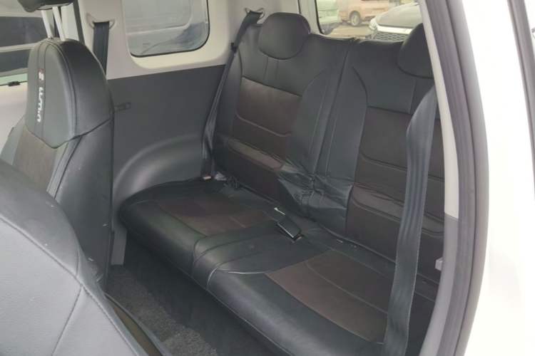 Used CHANGAN NEVO Lumin 2022 210km Sweet Edition Left Rear Seat