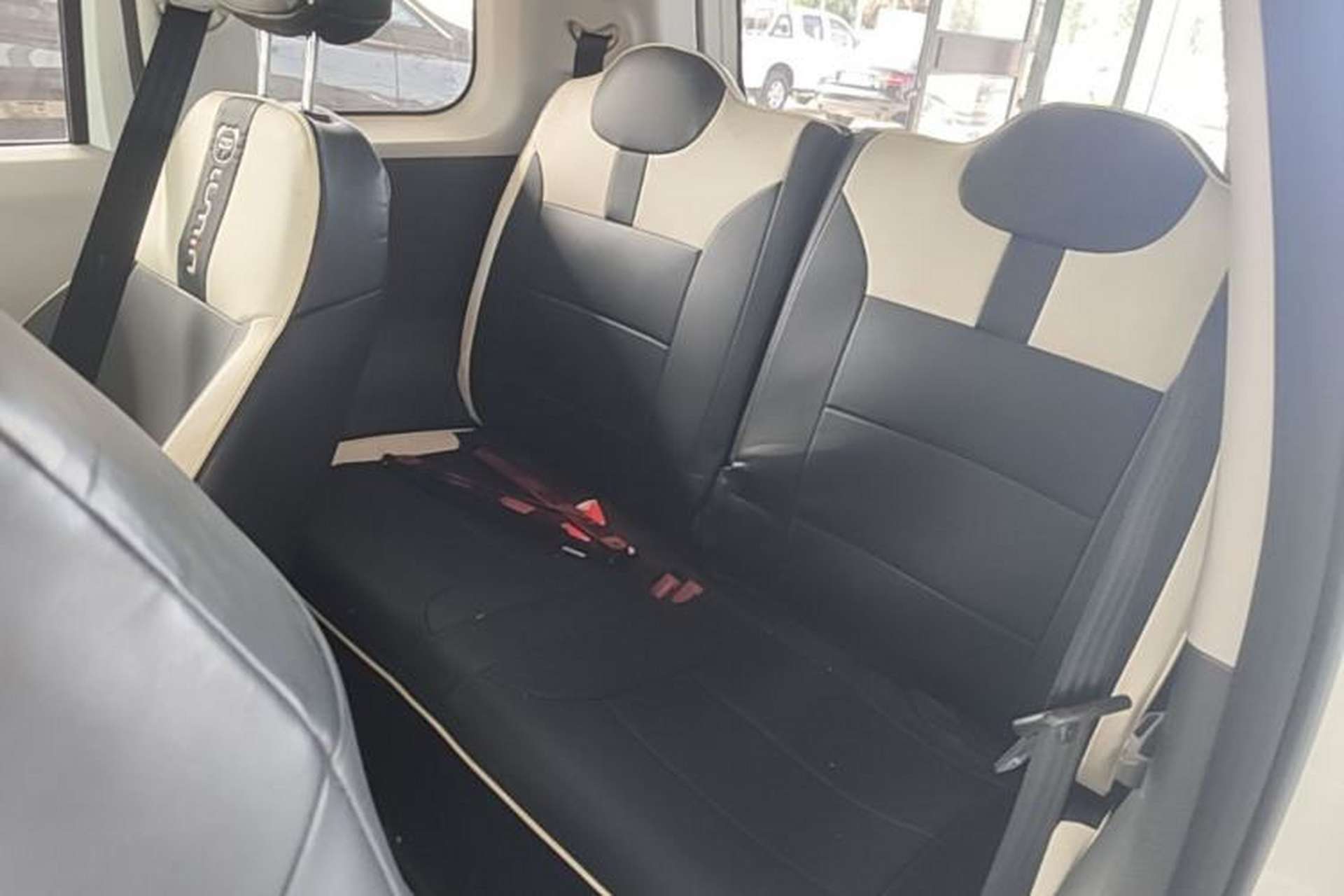 Used CHANGAN NEVO Lumin 2022 210km Sweet Edition Left Rear Seat
