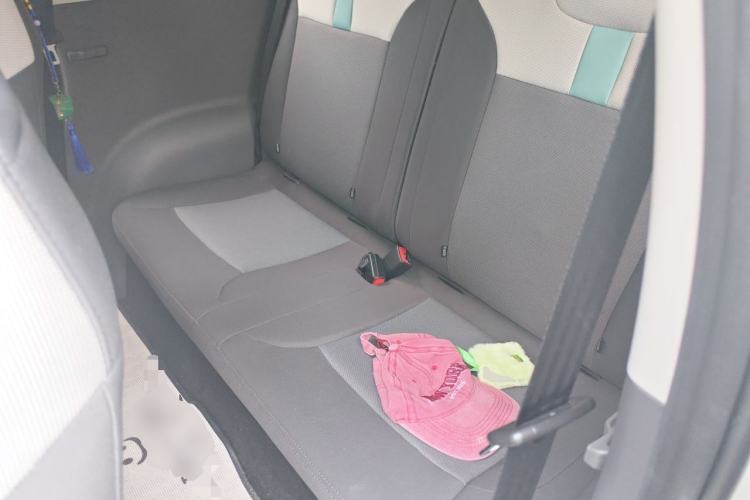 Used CHANGAN NEVO Lumin 2022 155 km – Refreshingly Sweet Edition Left Rear Seat