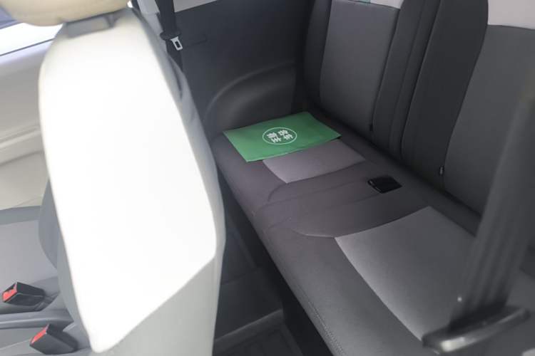 Used CHANGAN NEVO Lumin 2022 210km Sweet Edition Left Rear Seat