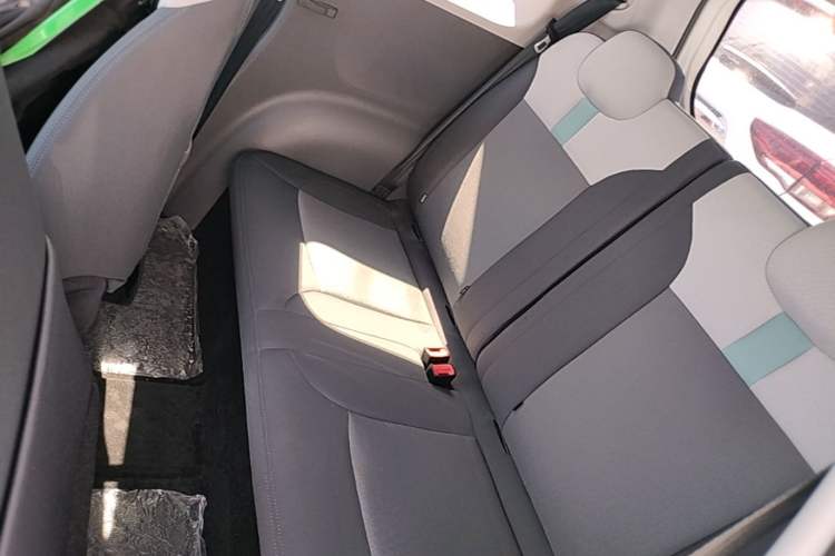 Used CHANGAN NEVO Lumin 2022 210km Sweet Edition Left Rear Seat