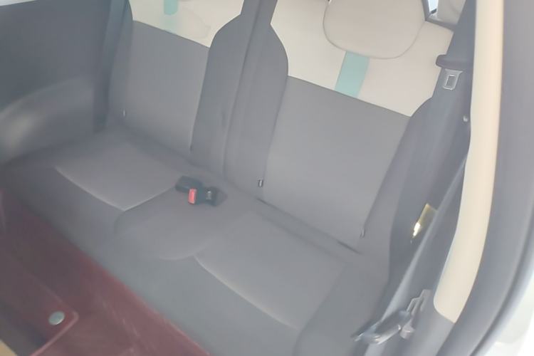 Used CHANGAN NEVO Lumin 2022 155 km – Refreshingly Sweet Edition Left Rear Seat