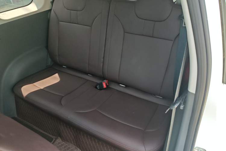 Used CHANGAN NEVO Lumin 2022 210km Sweet Edition Left Rear Seat