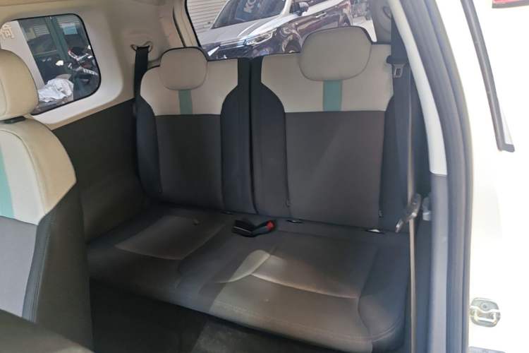 Used CHANGAN NEVO Lumin 2022 301km Honey-Sweet Version Left Rear Seat