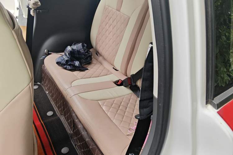 Used CHANGAN NEVO Lumin 2022 210km Sweet Edition Left Rear Seat