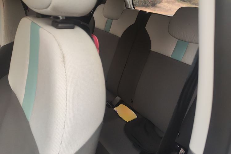 Used CHANGAN NEVO Lumin 2022 155 km – Refreshingly Sweet Edition Left Rear Seat