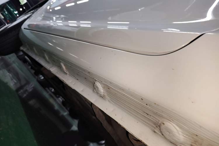 Used CHANGAN NEVO Lumin 2022 155 km – Refreshingly Sweet Edition Left Side Sill
