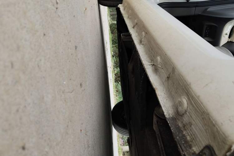 Used CHANGAN NEVO Lumin 2022 155 km – Refreshingly Sweet Edition Left Side Sill