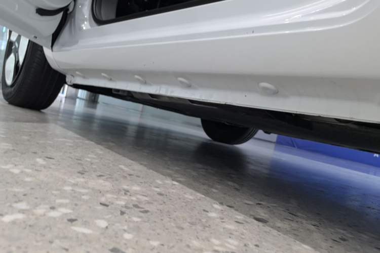 Used CHANGAN NEVO Lumin 2022 301km Honey-Sweet Version Left Side Sill