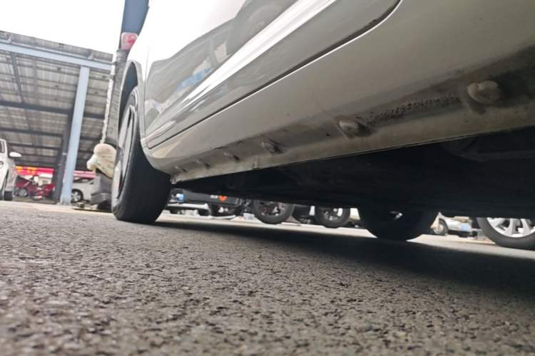 Used CHANGAN NEVO Lumin 2022 210km Sweet Edition Left Side Sill