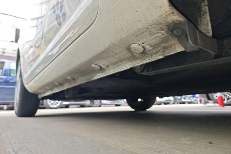Used CHANGAN NEVO Lumin 2022 210km Sweet Edition Left Side Sill