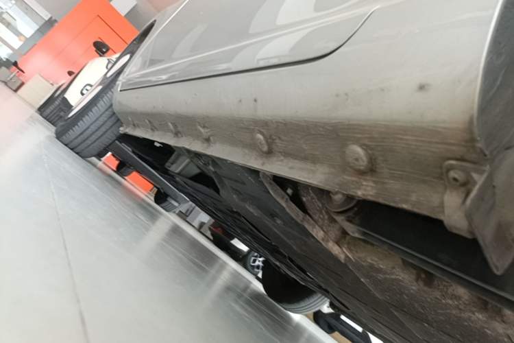 Used CHANGAN NEVO Lumin 2022 155 km – Refreshingly Sweet Edition Left Side Sill