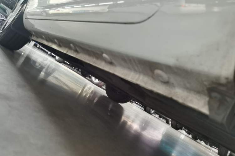 Used CHANGAN NEVO Lumin 2022 210km Sweet Edition Left Side Sill