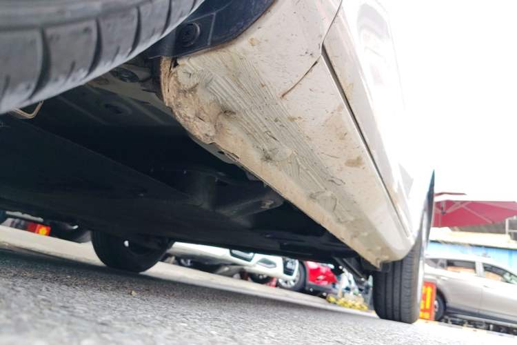 Used CHANGAN NEVO Lumin 2022 155 km – Refreshingly Sweet Edition Left Side Sill