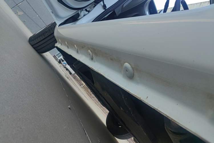 Used CHANGAN NEVO Lumin 2022 210km Sweet Edition Left Side Sill
