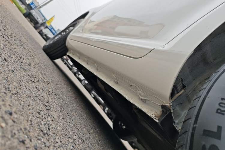 Used CHANGAN NEVO Lumin 2022 210km Sweet Edition Left Side Sill