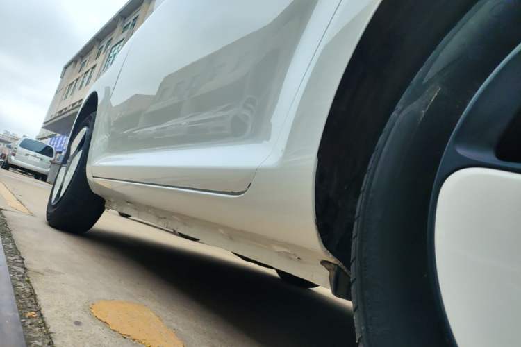 Used CHANGAN NEVO Lumin 2022 210km Sweet Edition Left Side Sill