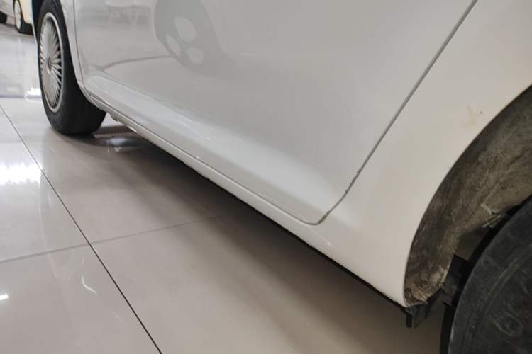 Used CHANGAN NEVO Lumin 2022 210km Sweet Edition Left Side Sill