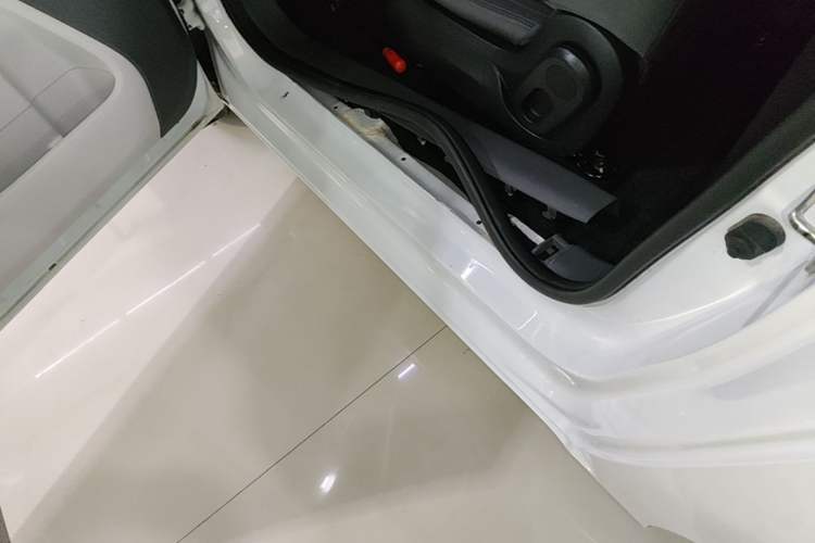 Used CHANGAN NEVO Lumin 2022 210km Sweet Edition Left Side Sill