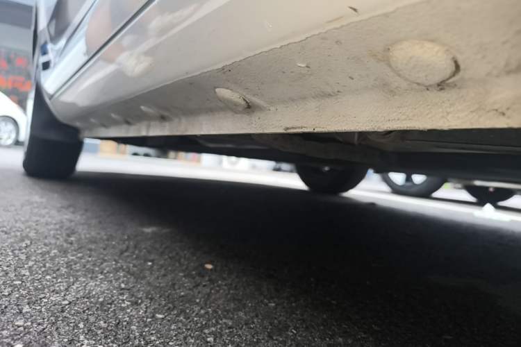 Used CHANGAN NEVO Lumin 2022 210km Sweet Edition Left Side Sill