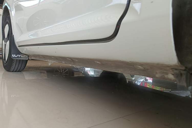 Used CHANGAN NEVO Lumin 2022 210km Sweet Edition Left Side Sill