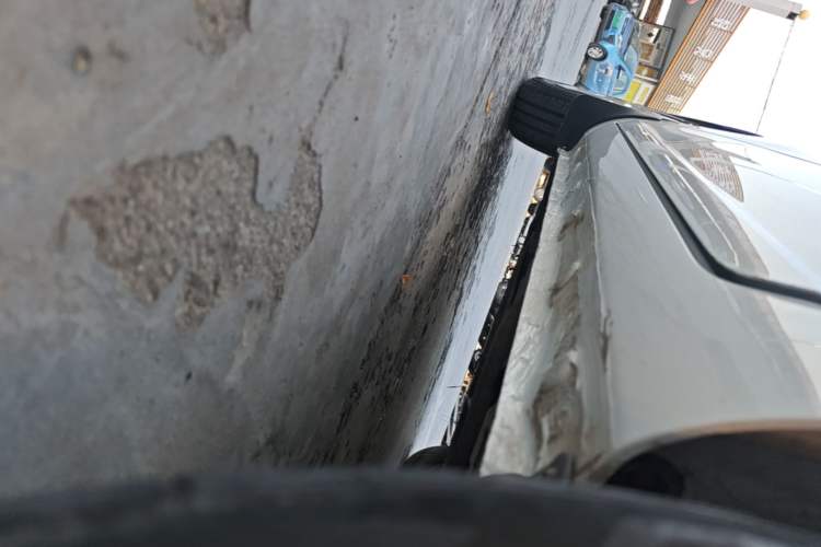 Used CHANGAN NEVO Lumin 2022 155 km – Refreshingly Sweet Edition Left Side Sill