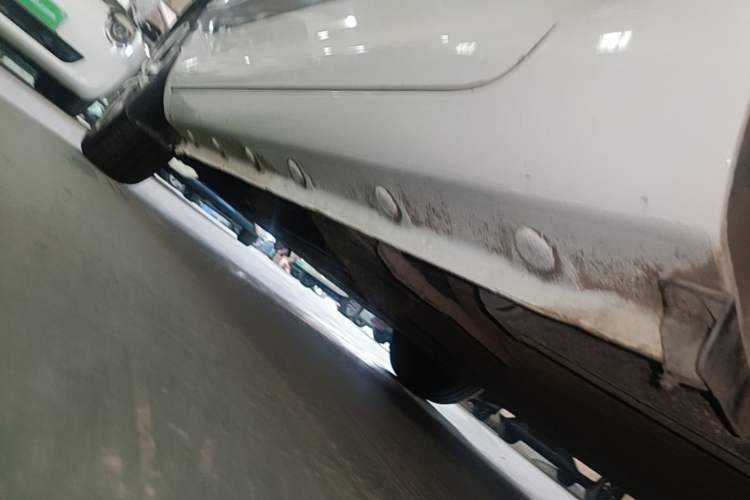 Used CHANGAN NEVO Lumin 2022 210km Sweet Edition Left Side Sill