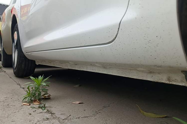 Used CHANGAN NEVO Lumin 2022 210km Sweet Edition Left Side Sill