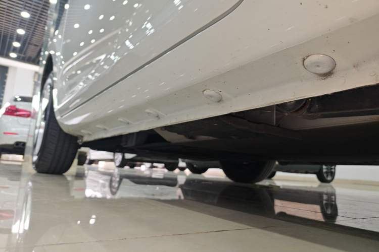 Used CHANGAN NEVO Lumin 2022 210km Sweet Edition Left Side Sill